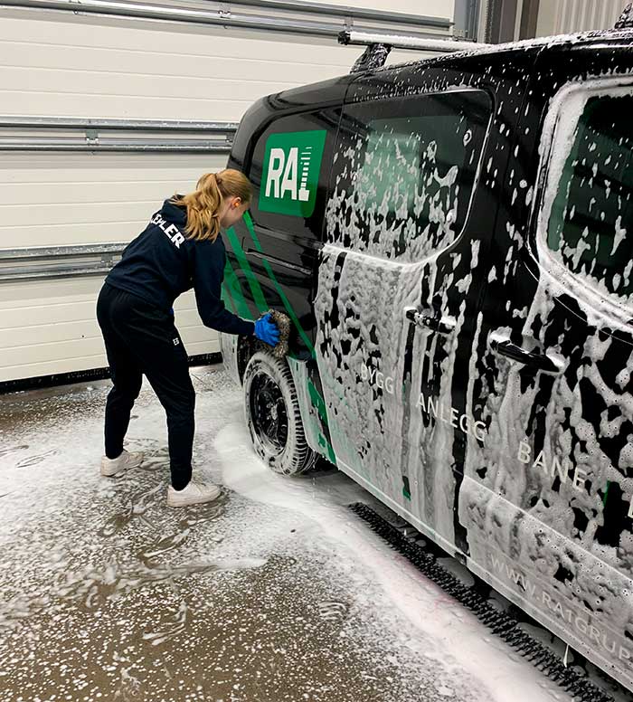 Drop-in bilvask for bedrifter